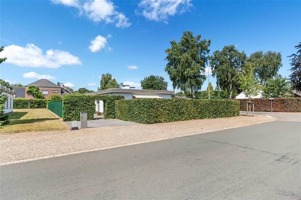 Huis te koop in Dilsen-Stokkem 3650 385000.00€ 3 slaapkamers 126.00m² - Zoekertje 526889