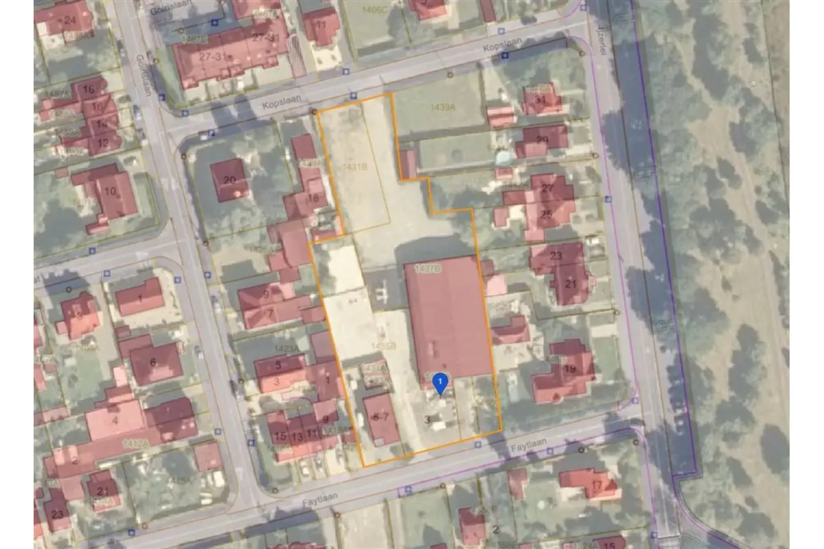 Grond te  koop in Leopoldsburg 3970 1200000.00€  slaapkamers m² - Zoekertje 525323