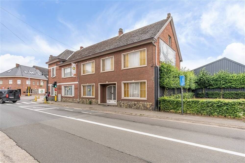 Huis te koop in Hasselt 3500 295000.00€ 4 slaapkamers 192.00m² - Zoekertje 529116