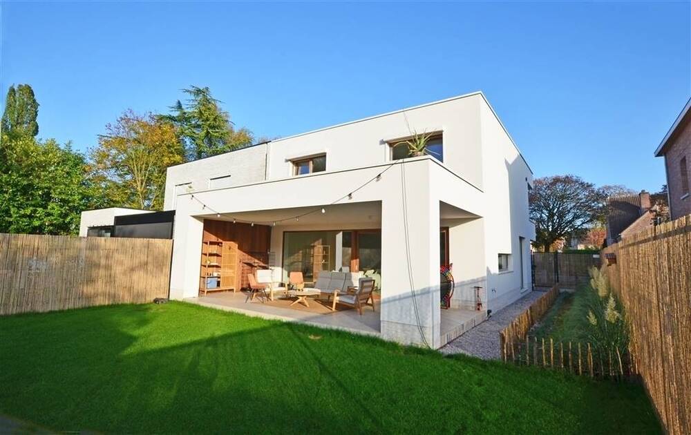 Huis te koop in Hasselt 3500 899000.00€ 3 slaapkamers 195.00m² - Zoekertje 529154