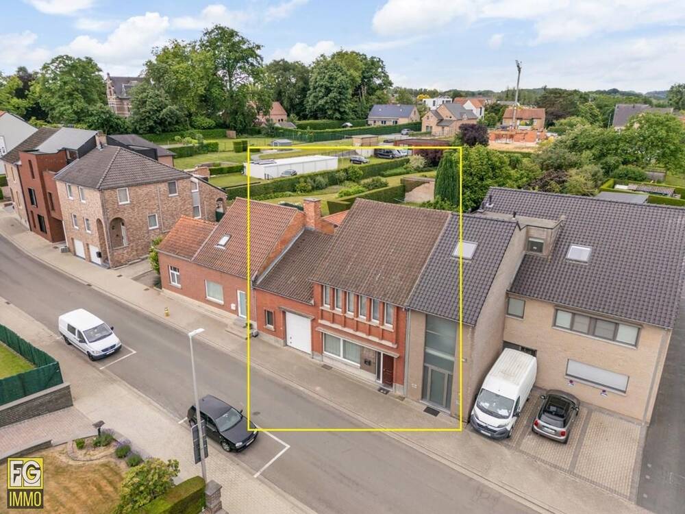 Huis te  koop in Hoeselt 3730 279000.00€ 4 slaapkamers 276.00m² - Zoekertje 529949