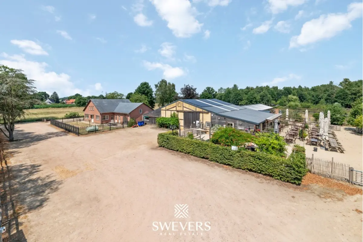 Huis te  koop in Tessenderlo 3980 1395000.00€ 5 slaapkamers 280.00m² - Zoekertje 529901