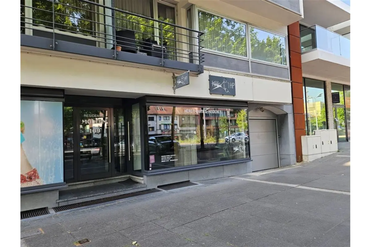 Handelszaak te  huur in Genk 3600 1350.00€  slaapkamers 97.00m² - Zoekertje 531015