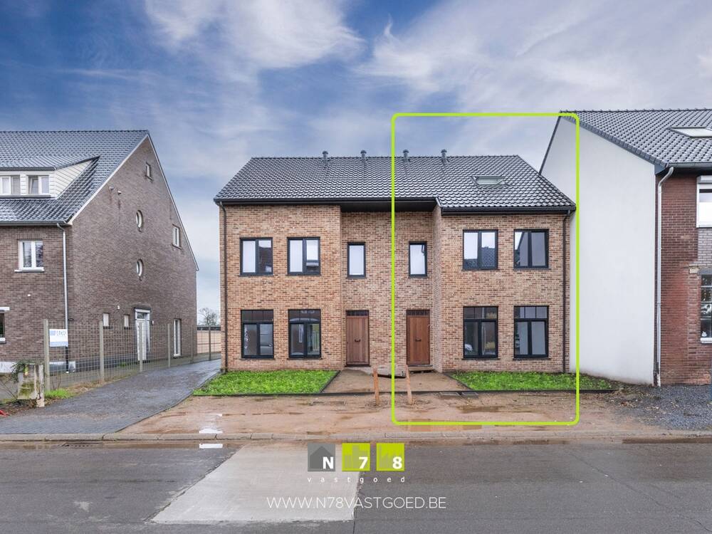 Huis te  koop in Maasmechelen 3630 362500.00€ 4 slaapkamers 181.00m² - Zoekertje 532121