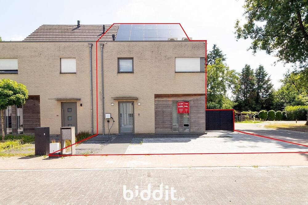 Huis te koop in Genk 3600 275000.00€ 3 slaapkamers m² - Zoekertje 533021