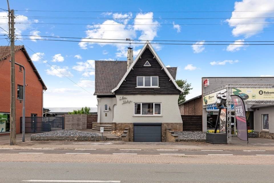Huis te  huur in Zepperen 3800 1100.00€ 3 slaapkamers 168.00m² - Zoekertje 534921