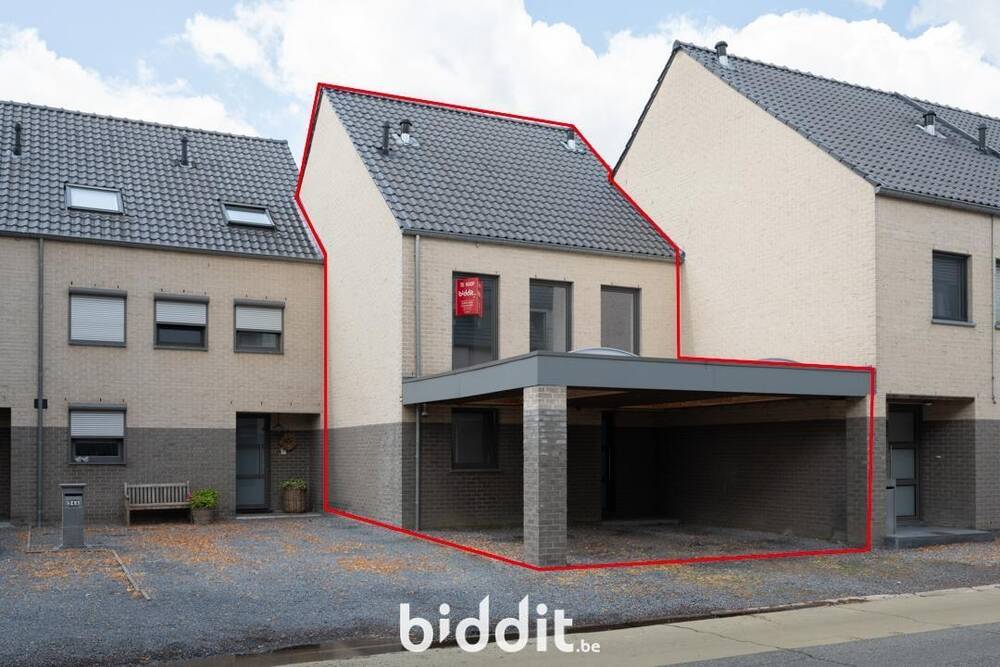 Huis te  koop in Maaseik 3680 200000.00€ 3 slaapkamers m² - Zoekertje 535381