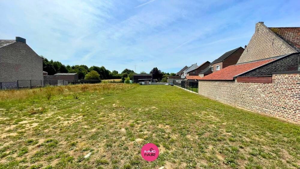 Bouwgrond te  koop in Lanaken 3620 160000.00€  slaapkamers m² - Zoekertje 536117