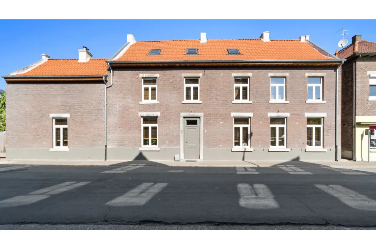 Huis te  koop in Maasmechelen 3630 669000.00€ 4 slaapkamers 413.00m² - Zoekertje 536028