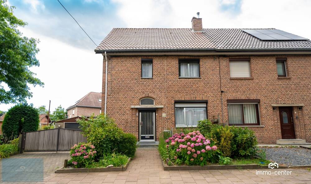 Huis te  koop in Genk 3600 249000.00€ 5 slaapkamers 150.00m² - Zoekertje 548363