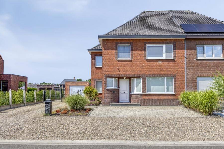 Huis te  koop in Lummen 3560 289000.00€ 2 slaapkamers 203.00m² - Zoekertje 537128