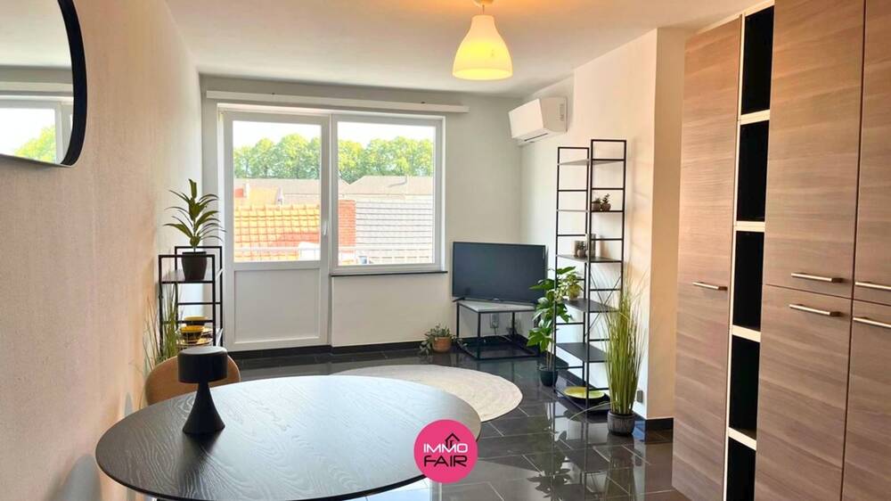 Studio te  koop in Berg 3700 89000.00€  slaapkamers m² - Zoekertje 537830