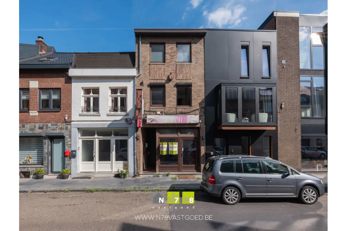 Handelszaak te  koop in Maaseik 3680 345000.00€  slaapkamers 236.00m² - Zoekertje 538630