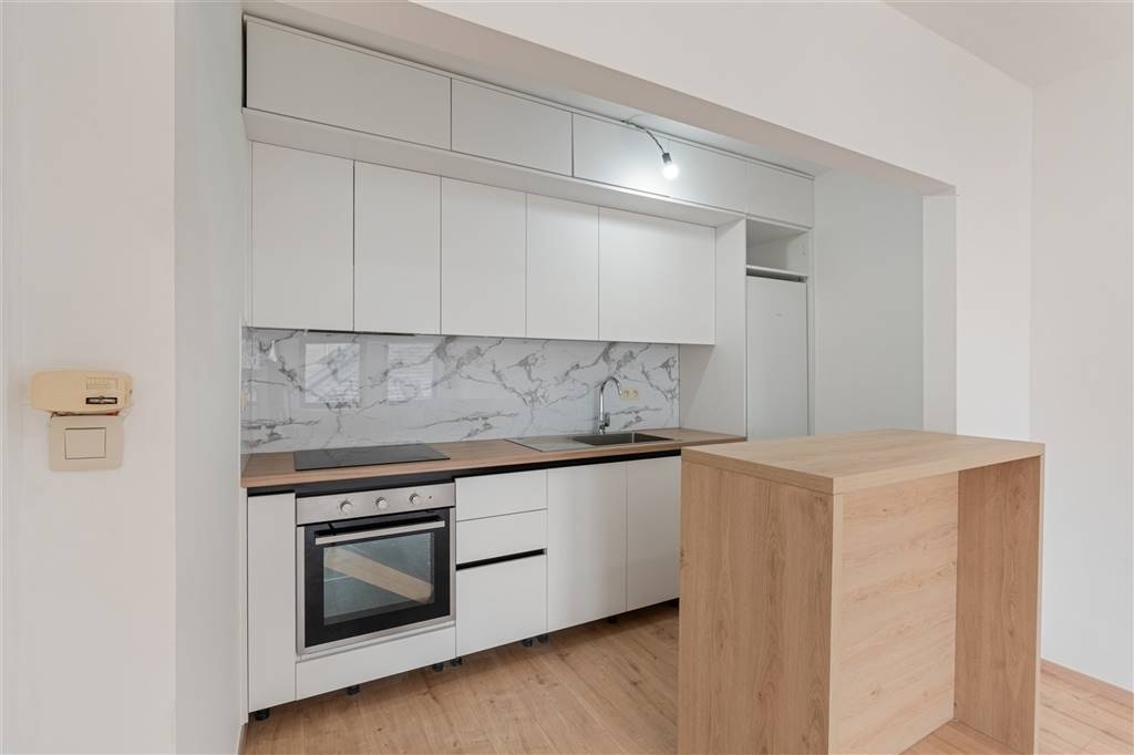 Appartement te  koop in Sint-Truiden 3800 168000.00€ 1 slaapkamers 60.00m² - Zoekertje 540187