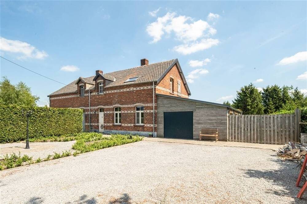 Huis te koop in Overpelt 3900 347000.00€ 4 slaapkamers 160.00m² - Zoekertje 540706