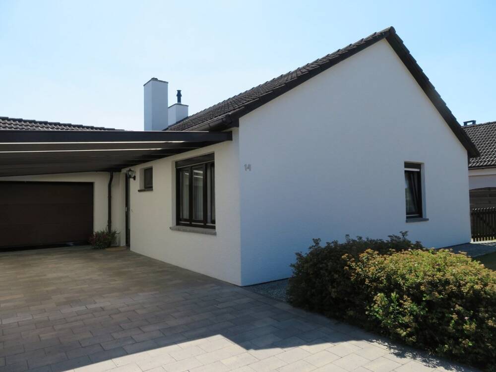 Huis te  huur in Neeroeteren 3680 1250.00€ 3 slaapkamers m² - Zoekertje 542159