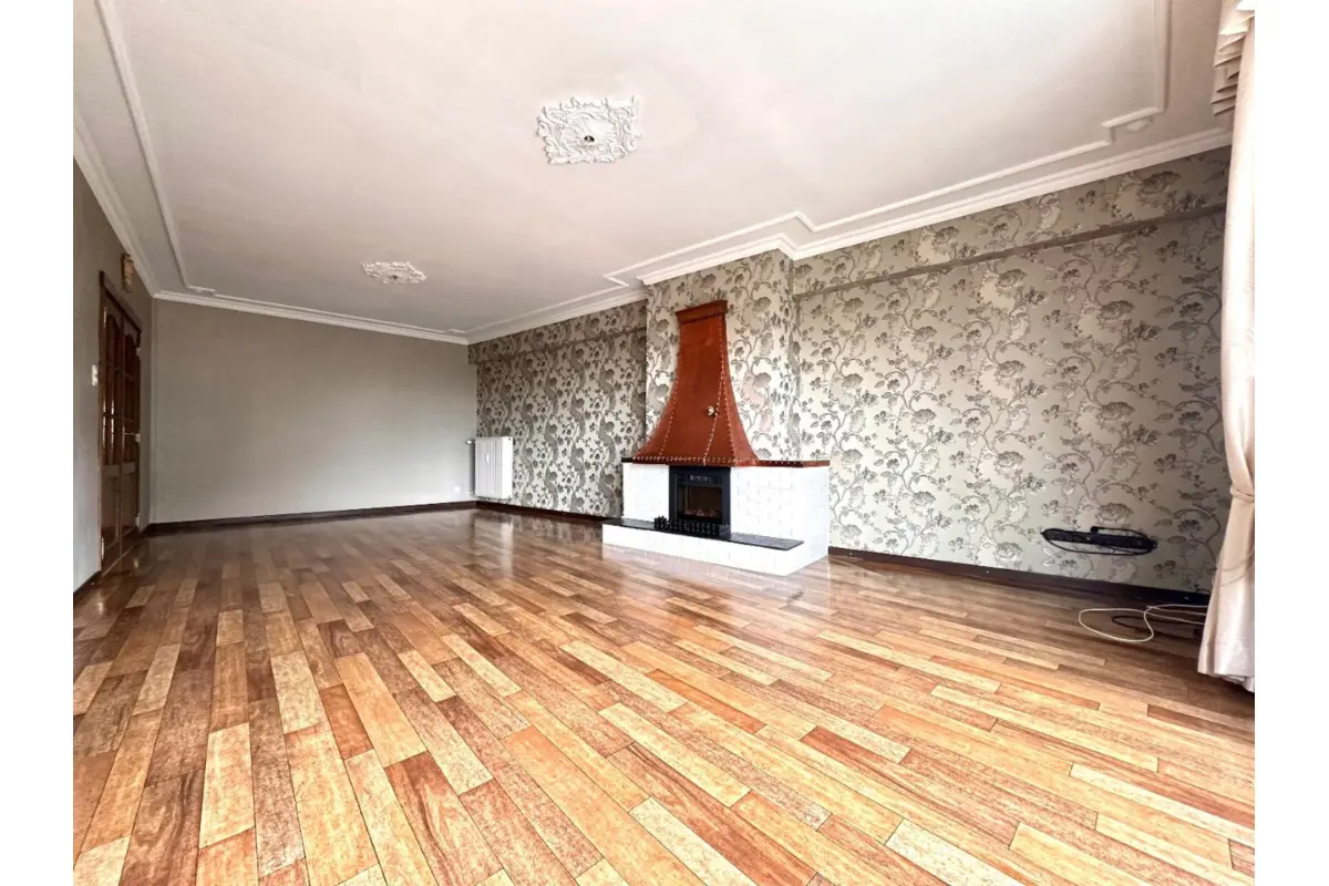 Appartement te  koop in Berg 3700 265000.00€ 2 slaapkamers 112.00m² - Zoekertje 543426