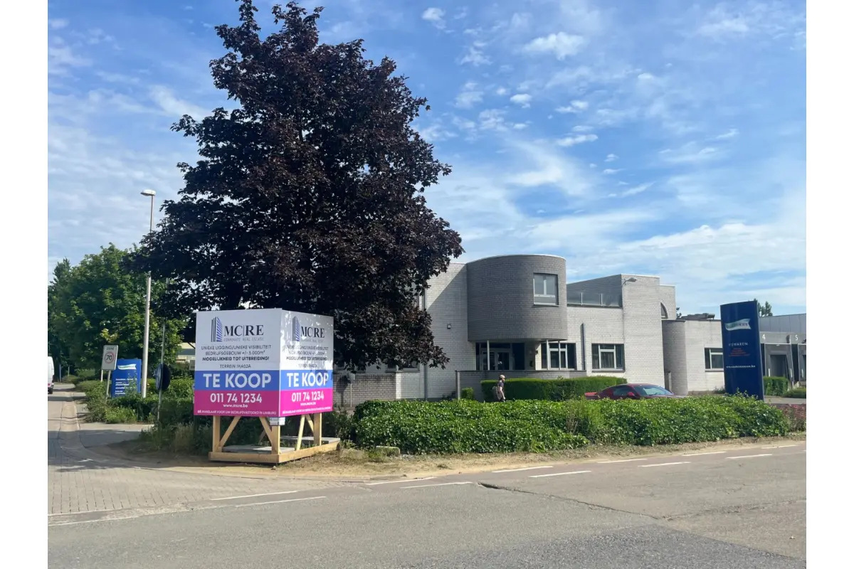 Handelszaak te  koop in Heusden-Zolder 3550 0.00€  slaapkamers 5000.00m² - Zoekertje 545757