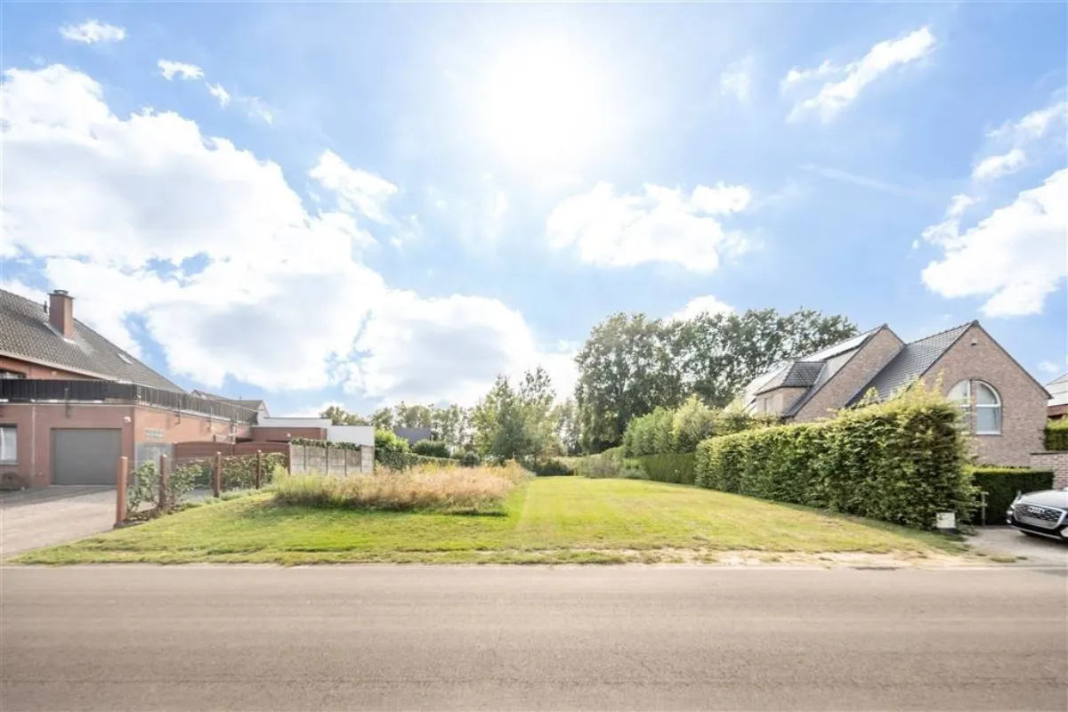 Grond te  koop in Heusden-Zolder 3550 195000.00€  slaapkamers m² - Zoekertje 546243