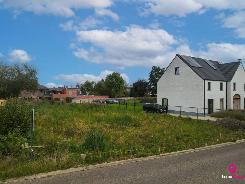 Grond te  koop in Zonhoven 3520 245000.00€  slaapkamers m² - Zoekertje 547319