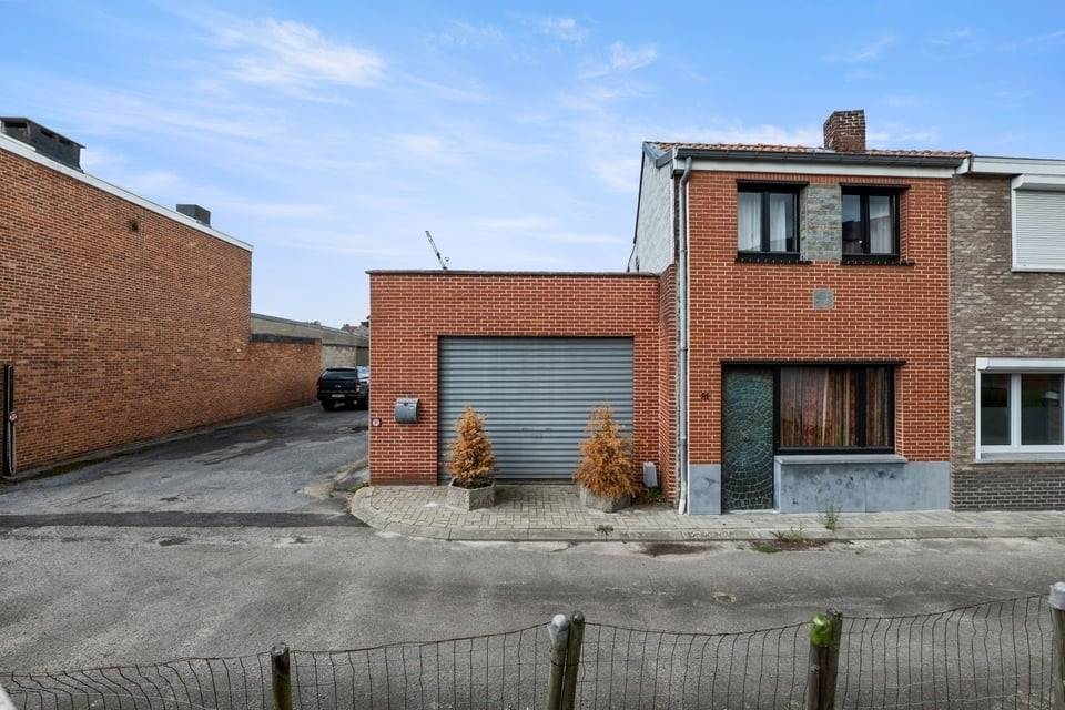Huis te koop in Tongeren 3700 185000.00€ 4 slaapkamers 200.00m² - Zoekertje 546963