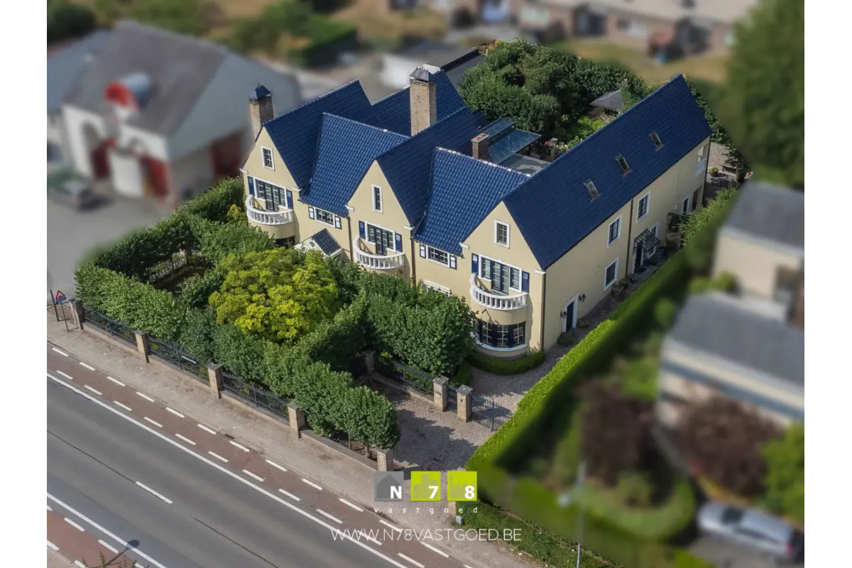 Huis te  koop in Kinrooi 3640 899000.00€ 7 slaapkamers 810.00m² - Zoekertje 546608