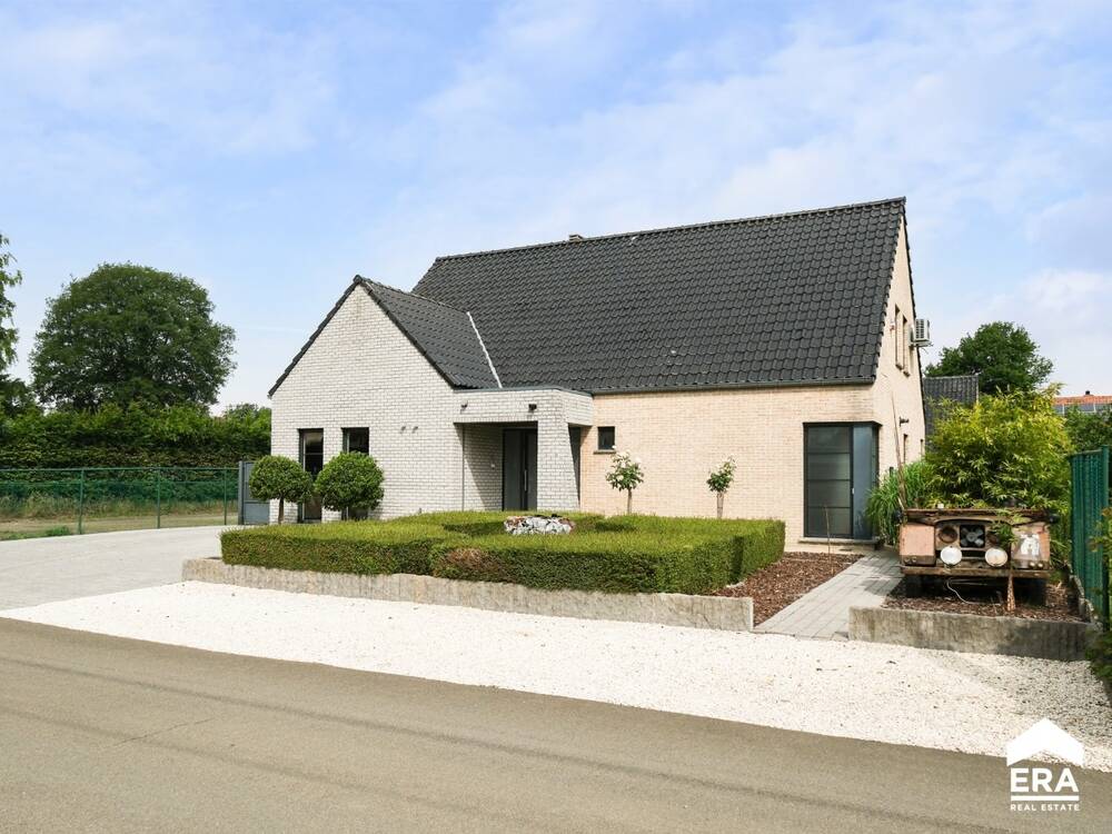 Huis te koop in Hechtel 3940 599000.00€ 3 slaapkamers 224.00m² - Zoekertje 547604