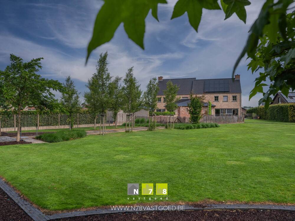 Huis te koop in Meeuwen-Gruitrode 3670 749000.00€ 3 slaapkamers 210.00m² - Zoekertje 548696