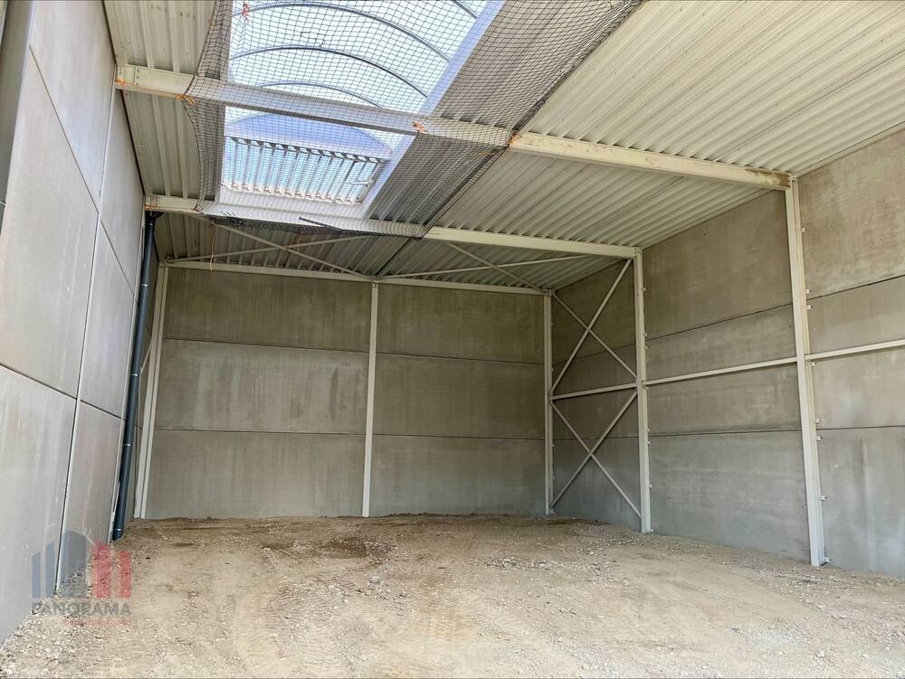 Handelszaak te  koop in Halen 3545 259900.00€  slaapkamers 200.00m² - Zoekertje 548497