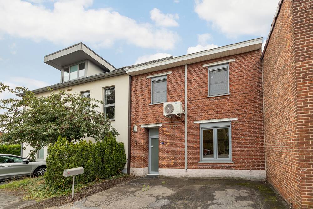 Huis te koop in Zonhoven 3520 280000.00€ 2 slaapkamers 142.00m² - Zoekertje 549627