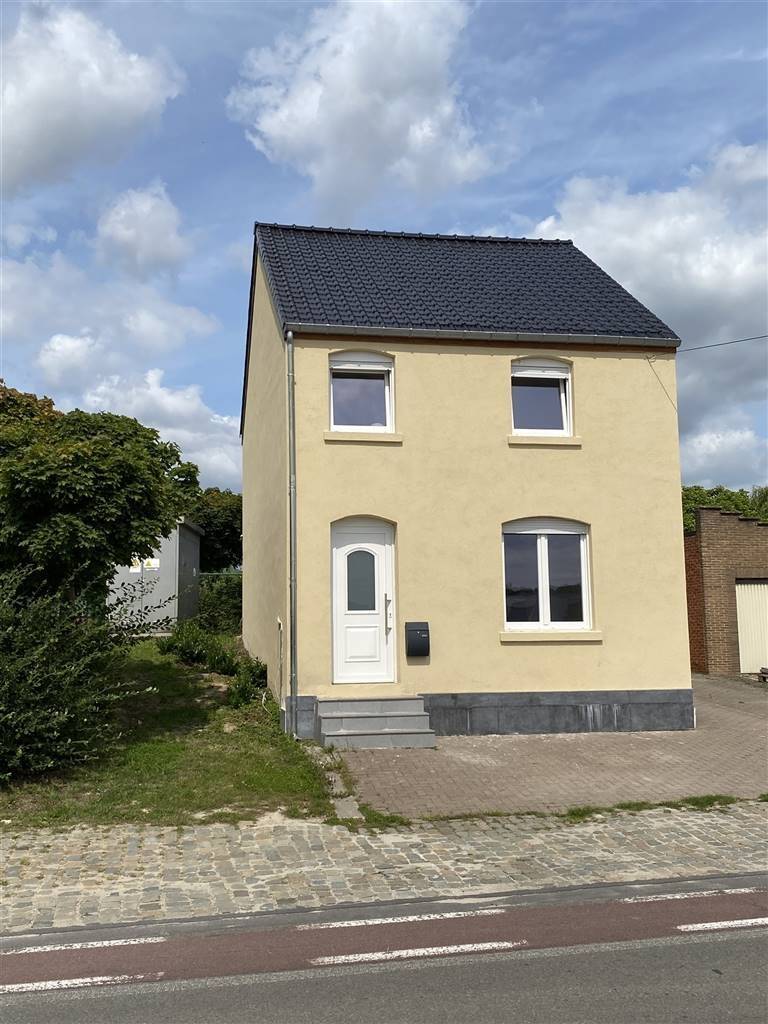 Huis te koop in Sint-Truiden 3800 269000.00€ 2 slaapkamers 168.00m² - Zoekertje 550511