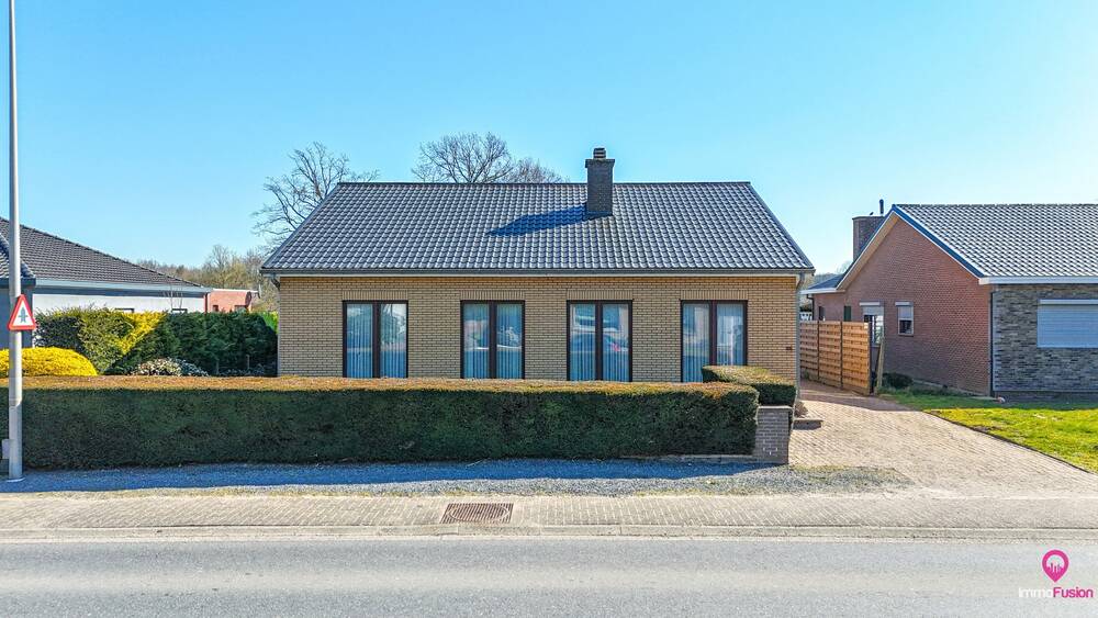 Huis te  koop in Heusden-Zolder 3550 299000.00€ 3 slaapkamers m² - Zoekertje 550925