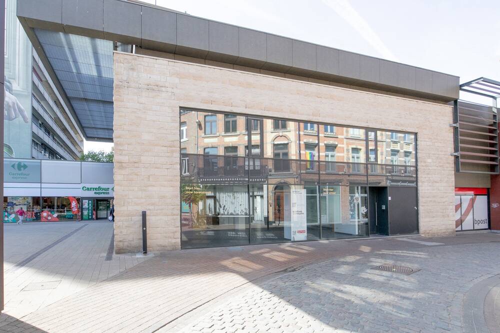 Handelszaak te huur in Hasselt 3500 6141.00€ slaapkamers 307.00m² - Zoekertje 551843