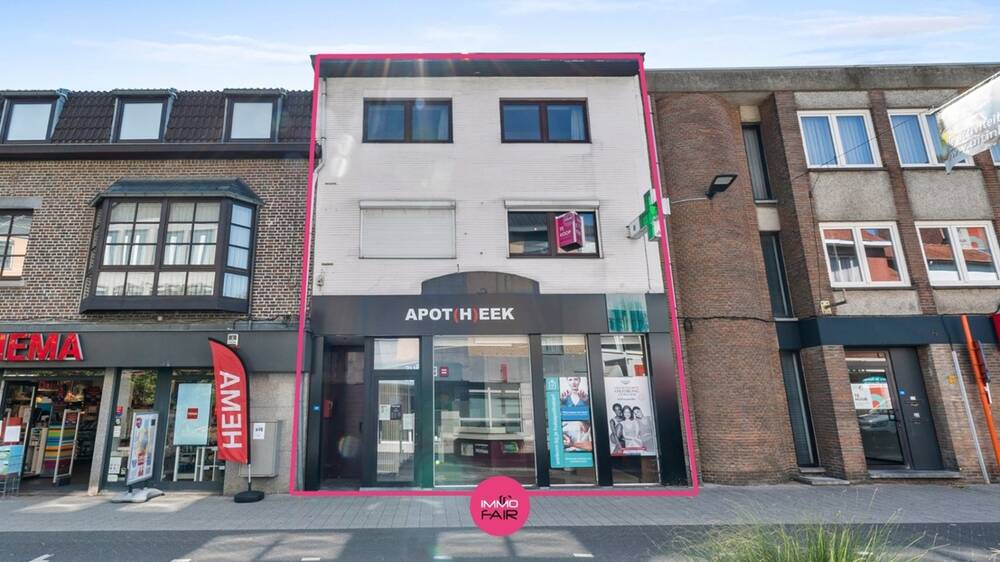 Handelszaak te  koop in Lanaken 3620 389000.00€  slaapkamers 285.00m² - Zoekertje 551371