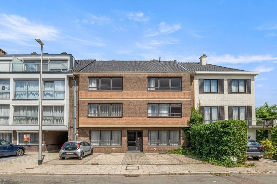 Handelszaak te  koop in Sint-Truiden 3800 799000.00€ 6 slaapkamers m² - Zoekertje 551582