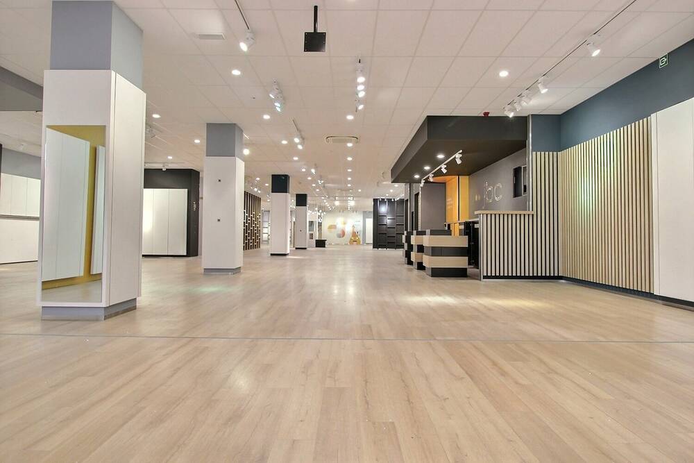 Handelszaak te huur in Hasselt 3500 23741.00€ slaapkamers 814.00m² - Zoekertje 552013