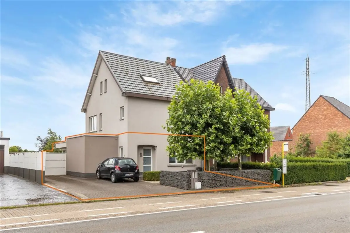 Appartement te  koop in Heusden-Zolder 3550 265000.00€ 2 slaapkamers 103.00m² - Zoekertje 553134