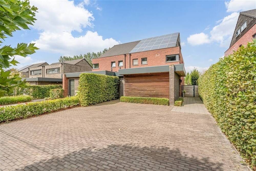 Huis te  koop in Berg 3700 480000.00€ 4 slaapkamers 190.00m² - Zoekertje 553462