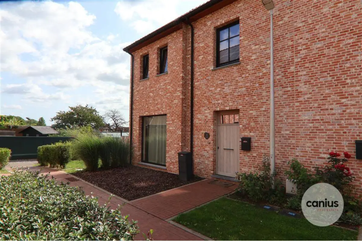 Huis te  koop in Nieuwerkerken 3850 359000.00€ 3 slaapkamers 165.67m² - Zoekertje 616630