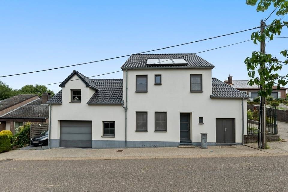 Huis te  koop in Berg 3700 349900.00€ 3 slaapkamers 229.00m² - Zoekertje 553150