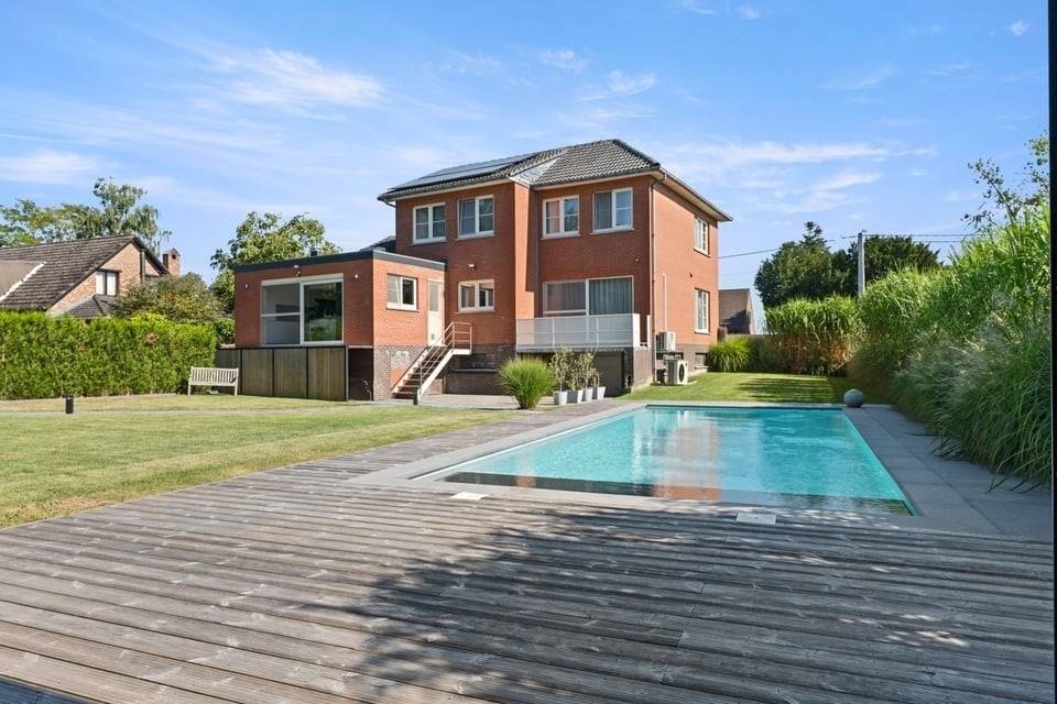 Huis te koop in Sint-Truiden 3800 549000.00€ 3 slaapkamers 222.00m² - Zoekertje 556606