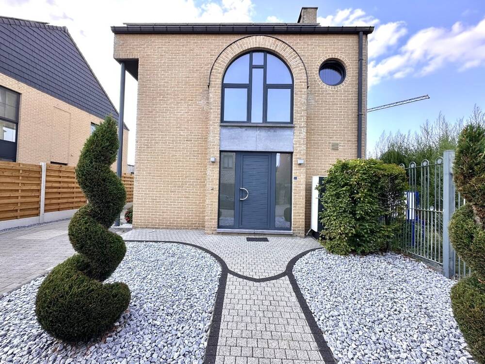 Huis te  koop in Berg 3700 480000.00€ 5 slaapkamers 260.00m² - Zoekertje 559265
