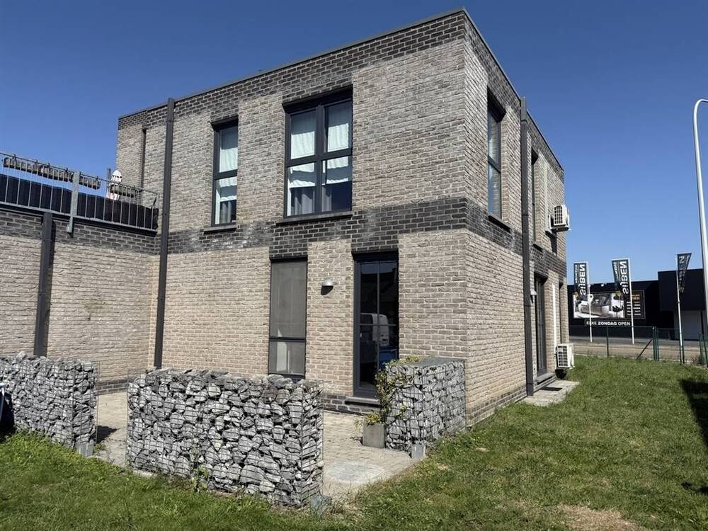 Appartement te  huur in Elen 3650 850.00€ 2 slaapkamers 111.00m² - Zoekertje 558980