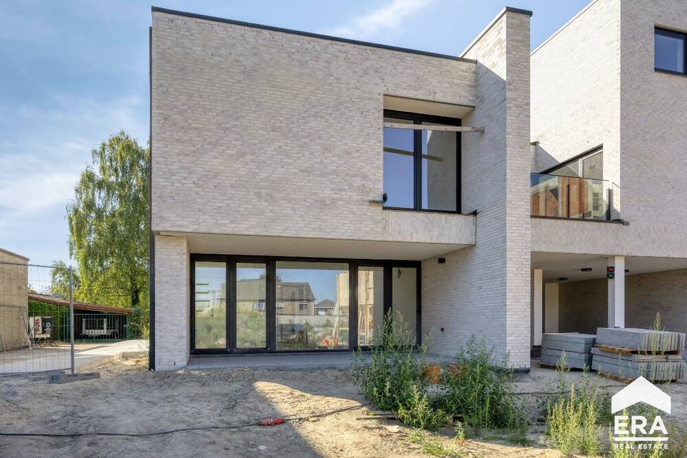 Appartement te koop in Lommel 3920 268191.00€ 2 slaapkamers 85.00m² - Zoekertje 561760