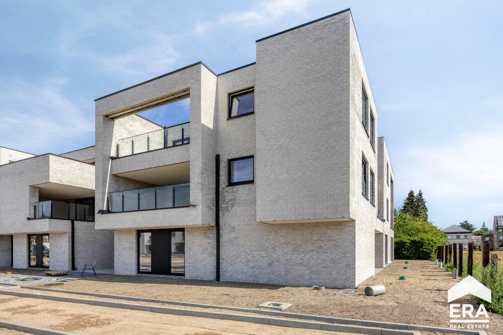 Appartement te koop in Lommel 3920 317500.00€ 3 slaapkamers 102.39m² - Zoekertje 561752