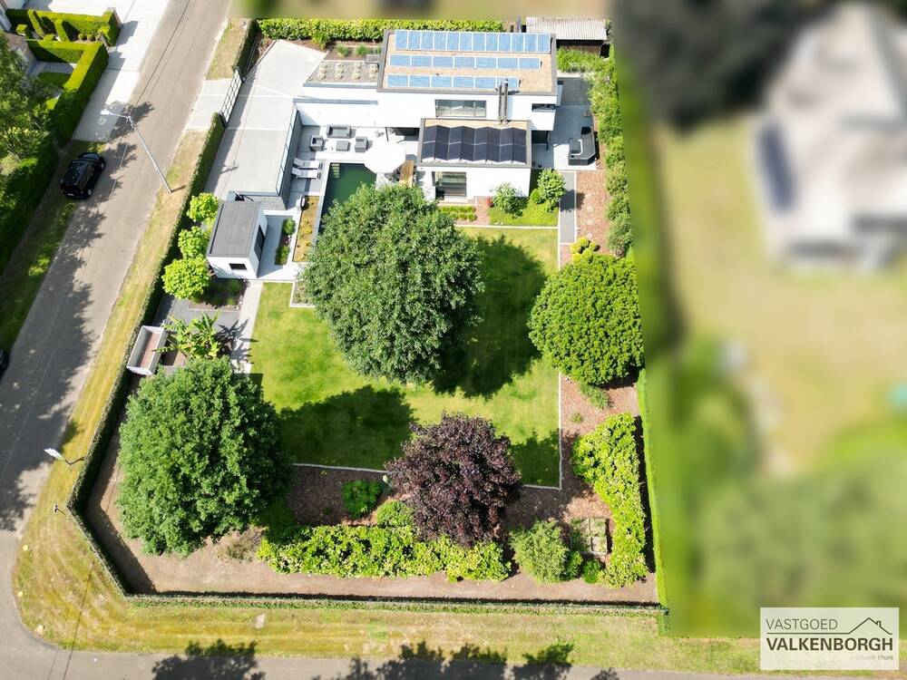 Huis te  koop in Heusden-Zolder 3550 0.00€ 3 slaapkamers 230.00m² - Zoekertje 561152