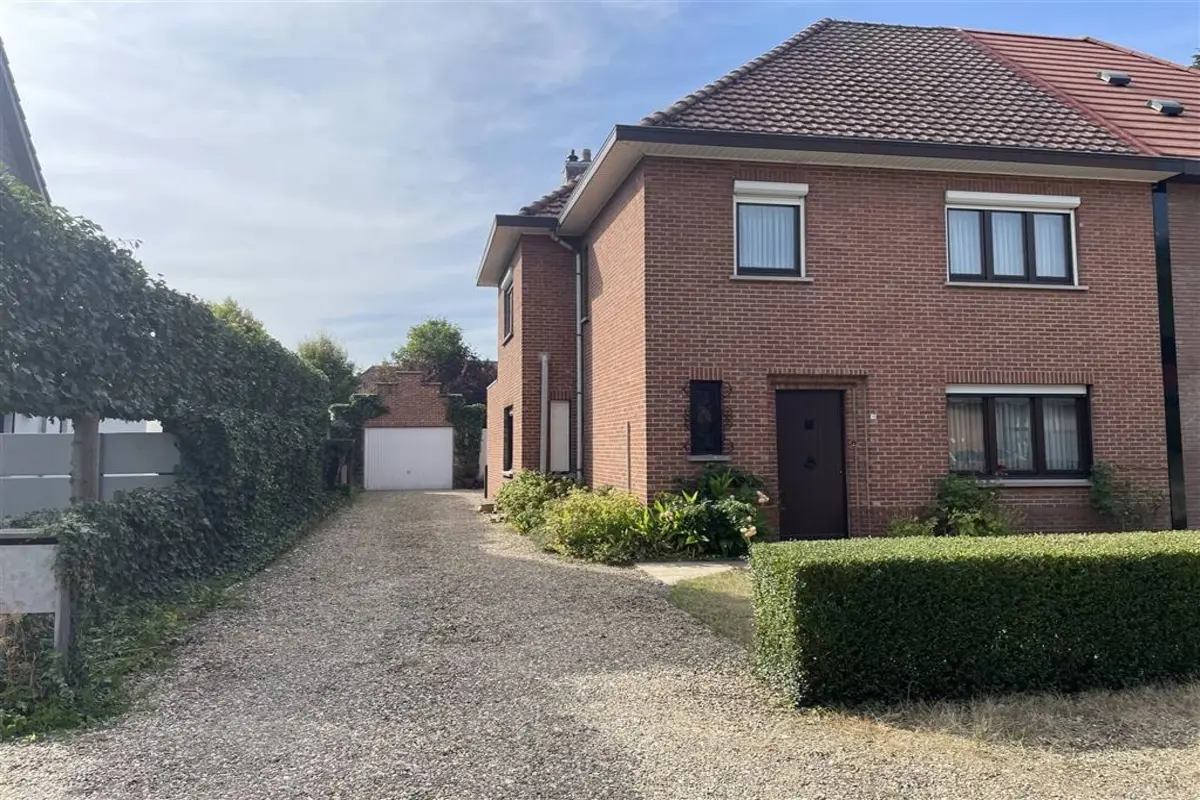 Huis te koop in Genk 3600 329000.00€ 3 slaapkamers 173.00m² - Zoekertje 561173