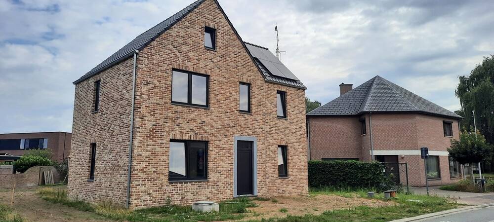 Huis te  huur in Kinrooi 3640 1500.00€ 3 slaapkamers m² - Zoekertje 563398