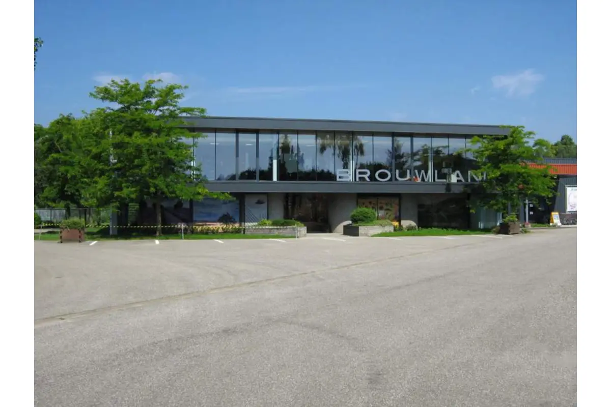 Handelszaak te  koop in Beverlo 3581 0.00€  slaapkamers 6652.00m² - Zoekertje 563052