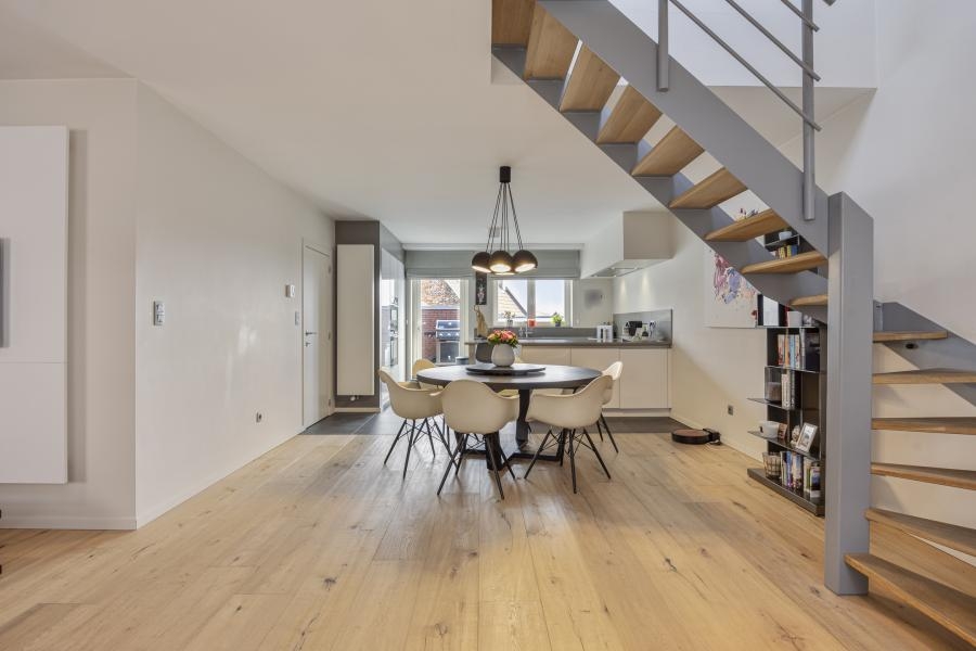 Appartement te huur in Tongeren 3700 1000.00€ 2 slaapkamers 135.00m² - Zoekertje 563931
